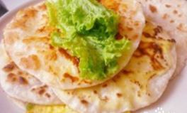 鸡蛋灌饼的做法,家常早餐新主张，营养美味一网打尽”